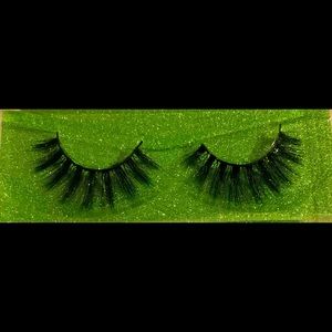 DamaSexy by SJ Shimmer Green Collection